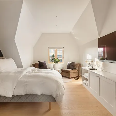 Exclusive - Scandinavian Luxury At Its Villa *